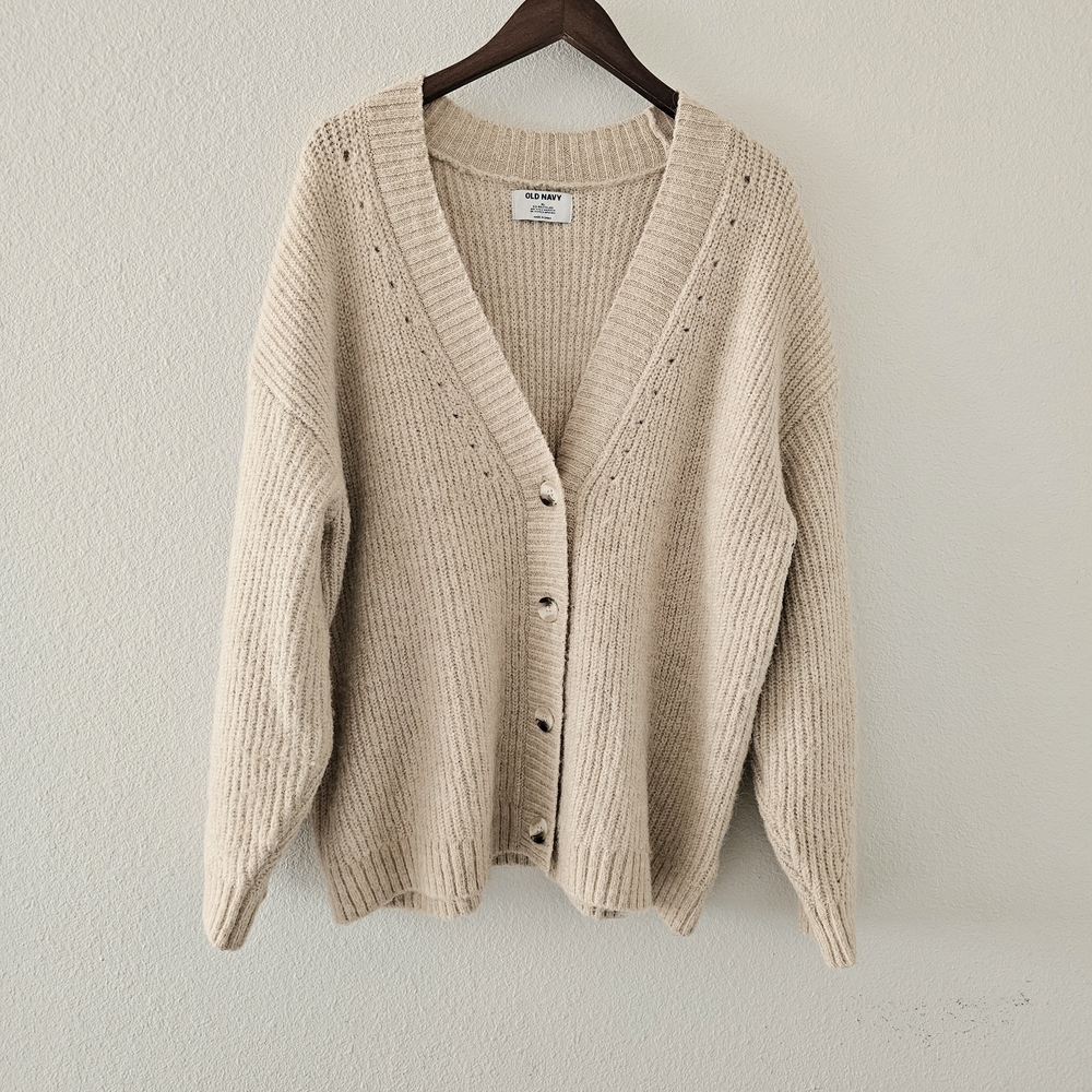 Old Navy Cardigan Sweater Size XL Ecru V Neck Button Front Shaker Knit